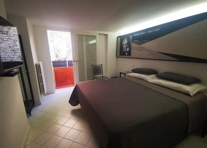 Muta House